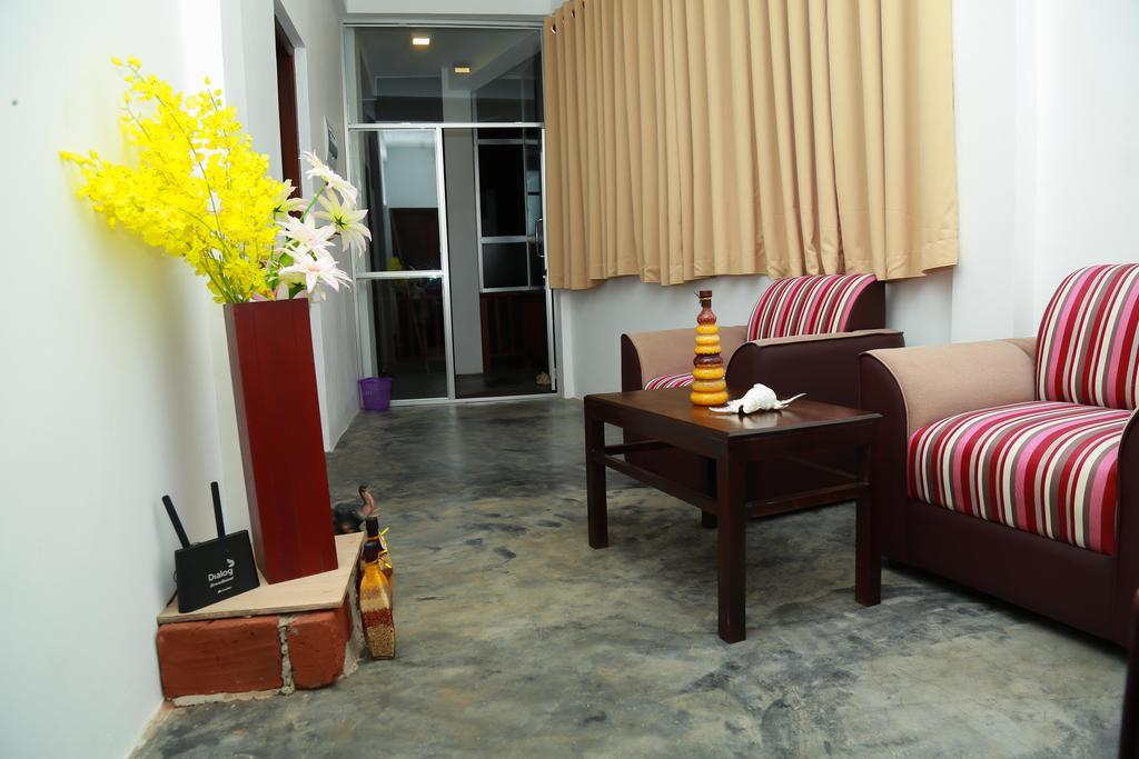 Four Season Guest House Tangalle Buitenkant foto