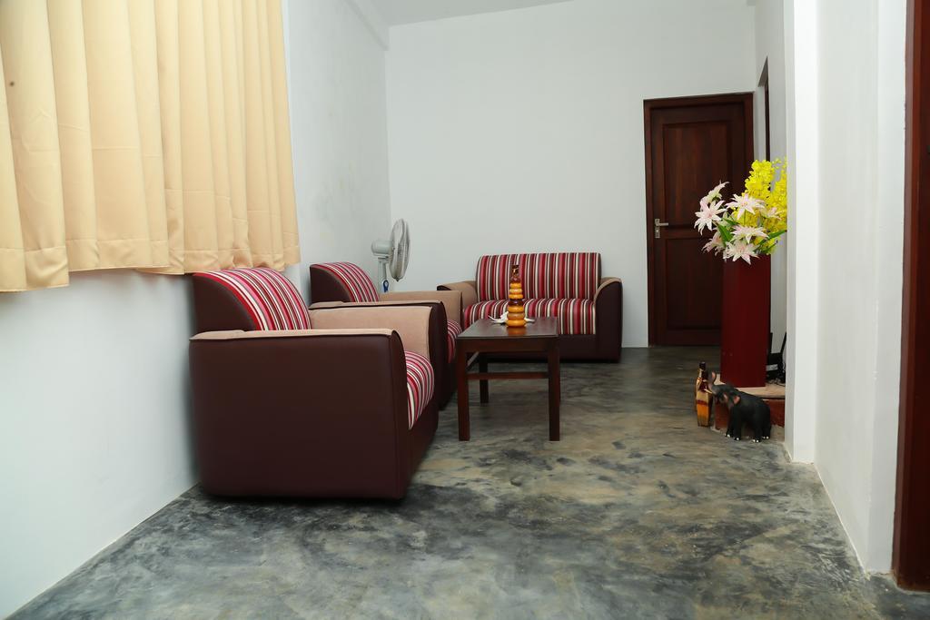 Four Season Guest House Tangalle Buitenkant foto