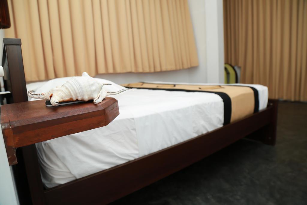 Four Season Guest House Tangalle Buitenkant foto