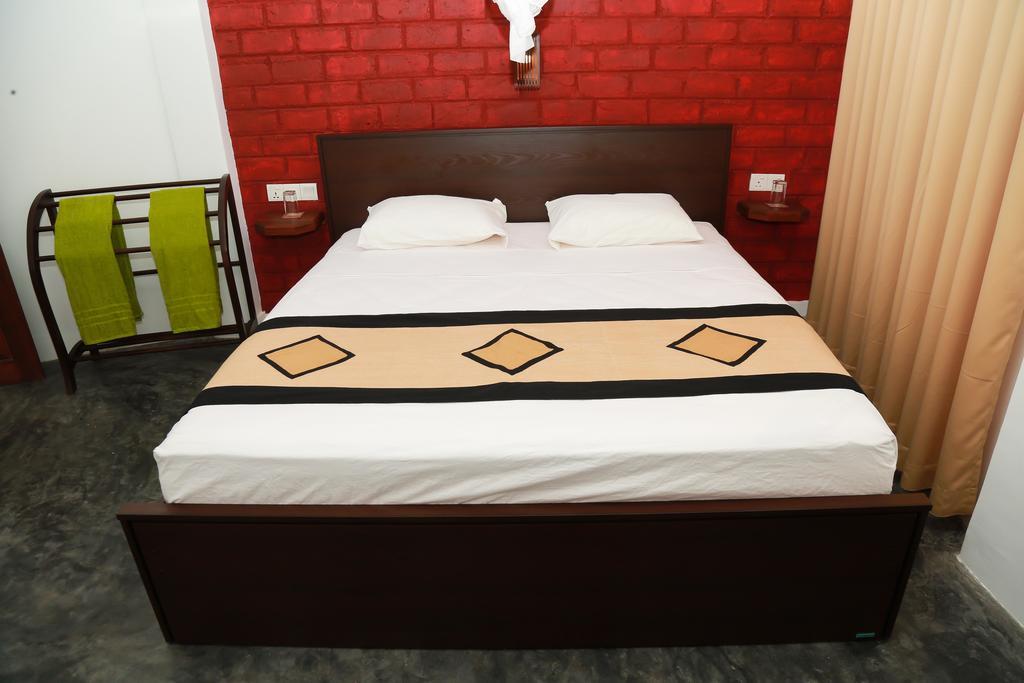 Four Season Guest House Tangalle Buitenkant foto